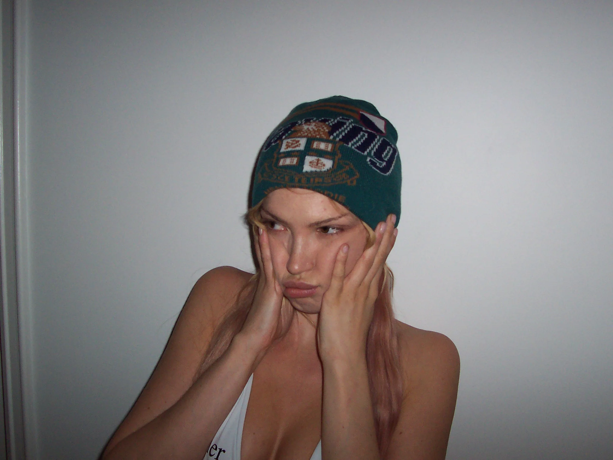Crest Beanie - Image 4