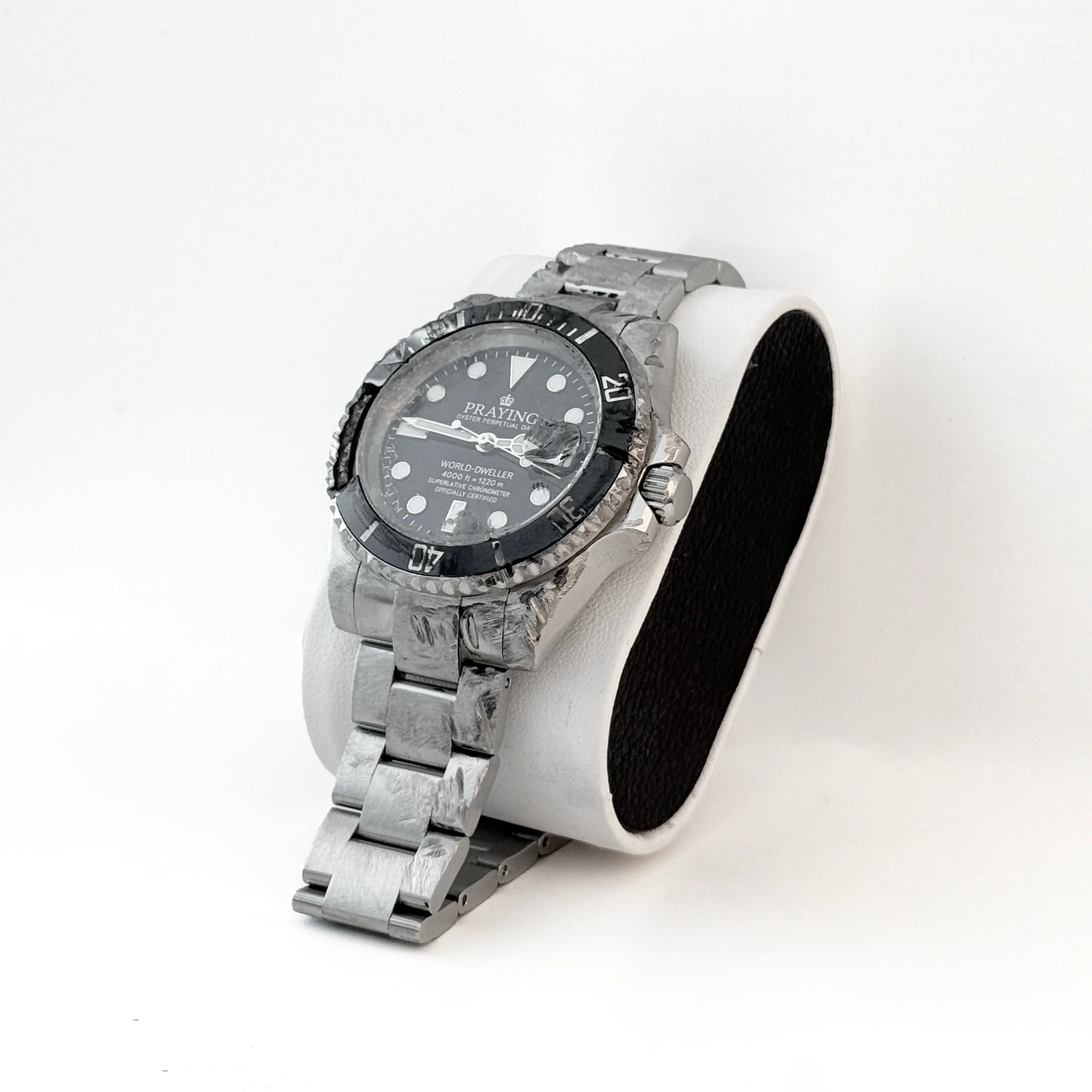 Praying Watch - Image 3